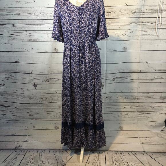 Artesia Boho Chic Button Front Short Sleeve Maxi tasel neck closing size medium - Picture 10 of 12